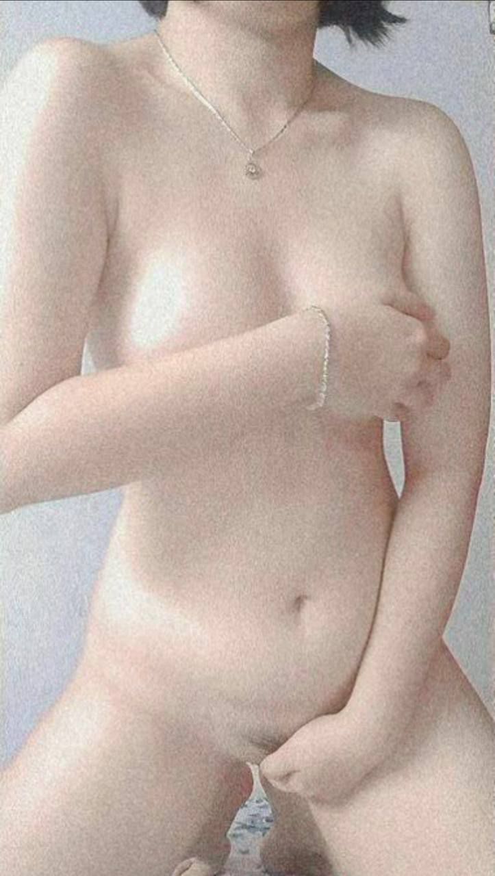 Cậu trai vụng trộm với má kế ngay ngày đầu ra mắt